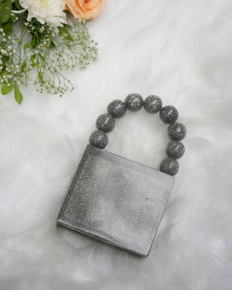 Glitter Matter                                                                                                                                                                                 (Made of Natural Resin and mica particles)