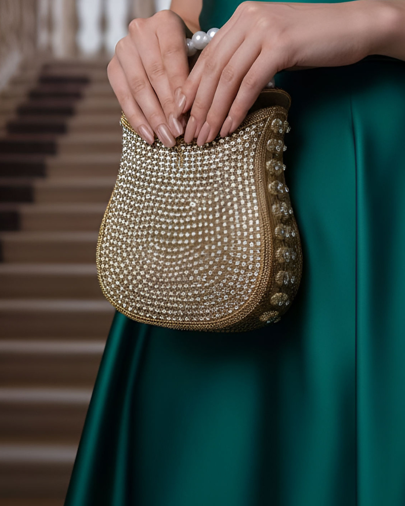 Scintillating Daughter of Pearl